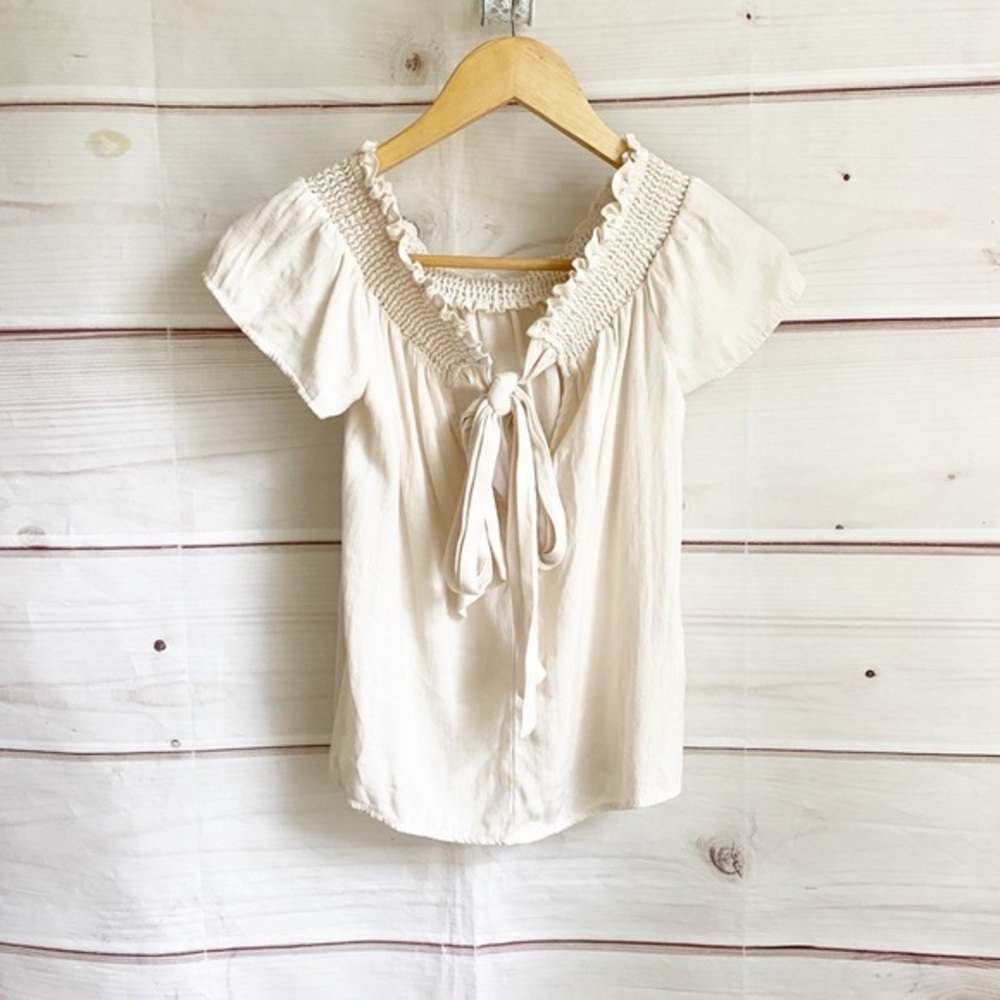 Off Shoulder Ruffle Top - Picture 3 of 4